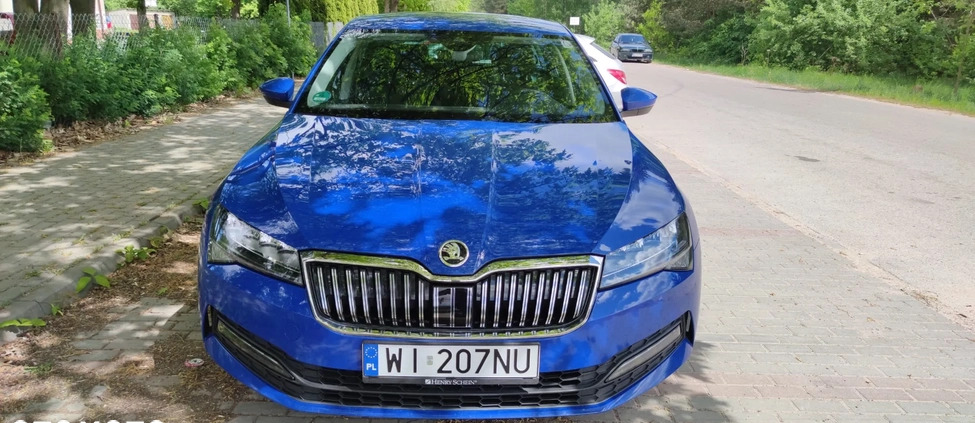 Skoda Superb cena 86838 przebieg: 165600, rok produkcji 2020 z Skawina małe 562